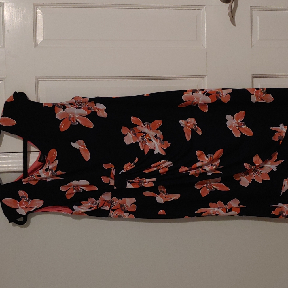 Connected, 18W, Navy floral print